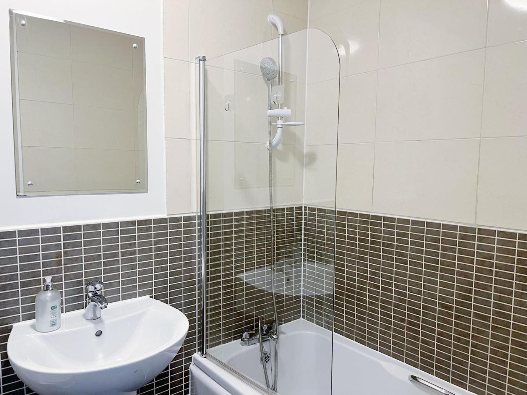 Comfort Seaside Two-Bedroom Apt Swansea Zewnętrze zdjęcie