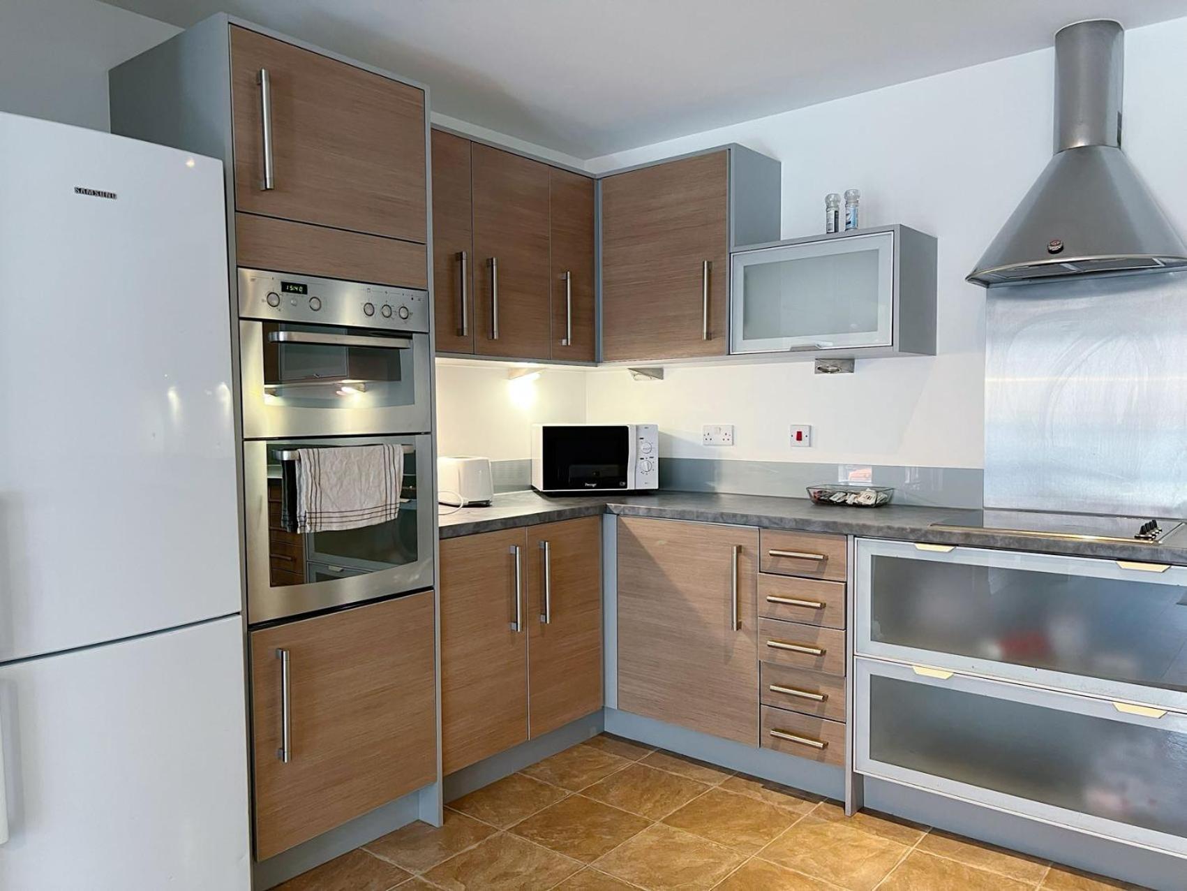 Comfort Seaside Two-Bedroom Apt Swansea Zewnętrze zdjęcie